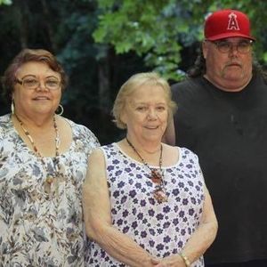 Meet your Posher, Linda